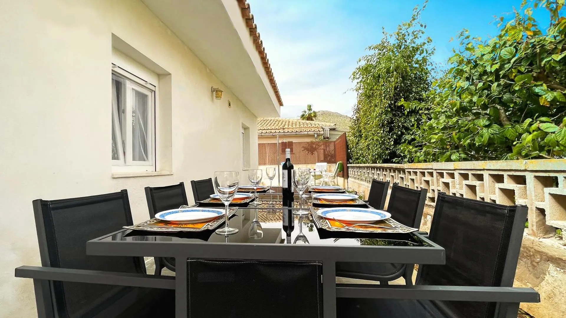 Villa Lakeside Oasis Alcudia